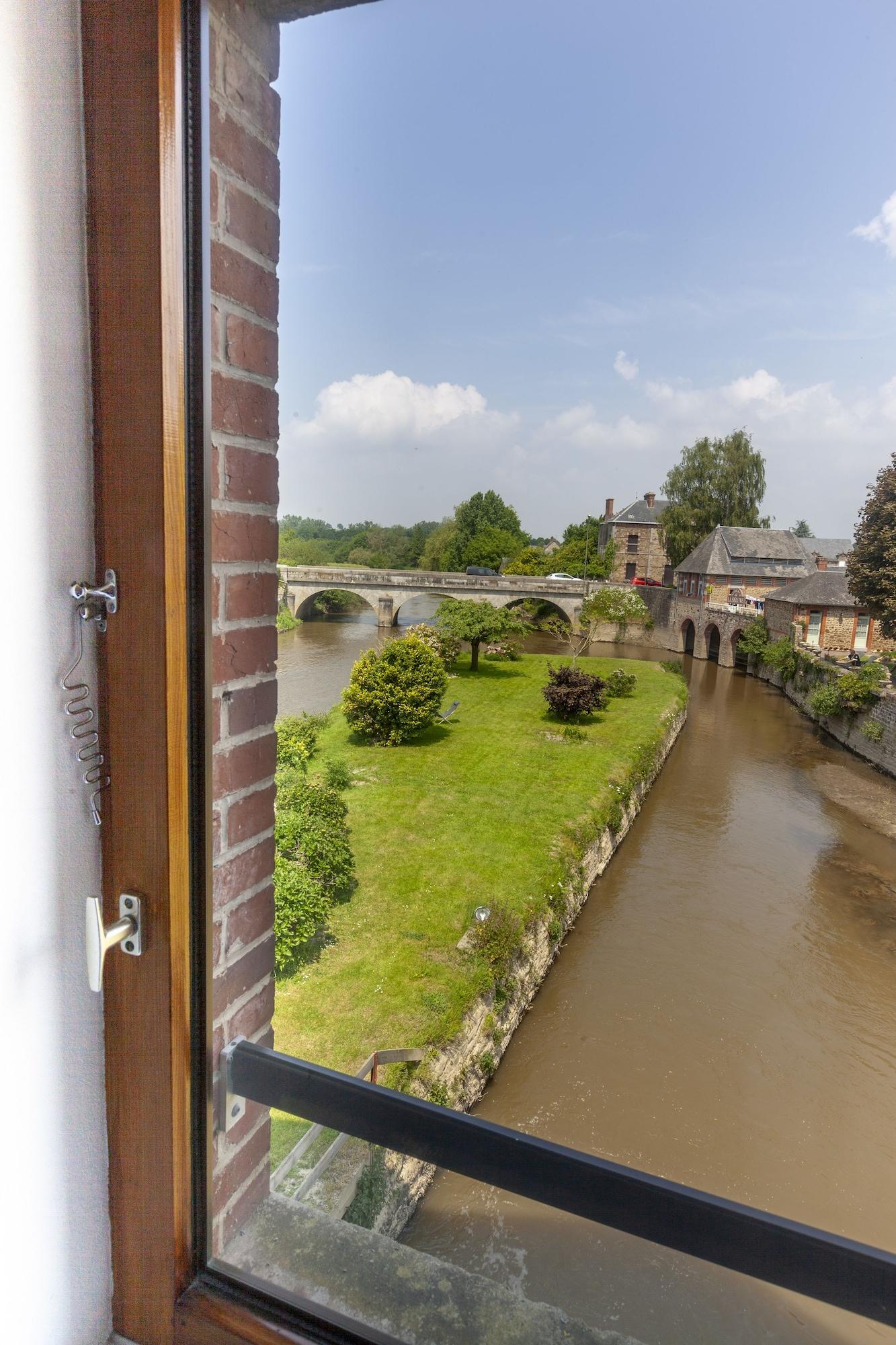 Best Western Le Moulin De Ducey Exterior photo